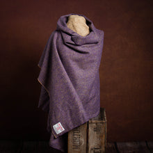 Load image into Gallery viewer, Harris Tweed Fabric 02