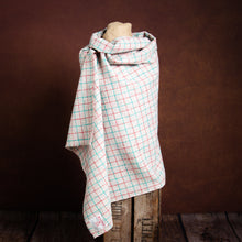 Load image into Gallery viewer, Harris Tweed Fabric 36