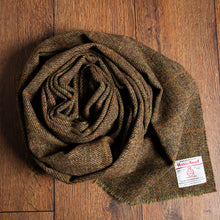 Load image into Gallery viewer, Harris Tweed Fabric 47