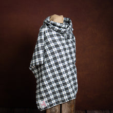 Load image into Gallery viewer, Harris Tweed Fabric 48