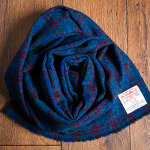 Load image into Gallery viewer, Harris Tweed Fabric 51