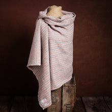 Load image into Gallery viewer, Harris Tweed Fabric 61