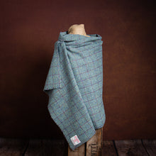Load image into Gallery viewer, Harris Tweed Fabric 76
