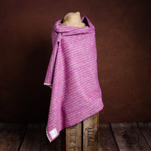 Load image into Gallery viewer, Harris Tweed Fabric 90
