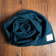 Load image into Gallery viewer, Harris Tweed Fabric 94