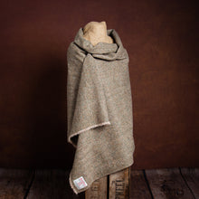 Load image into Gallery viewer, Harris Tweed Fabric 98