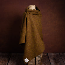 Load image into Gallery viewer, Harris Tweed Fabric 99