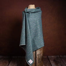 Load image into Gallery viewer, Harris Tweed Fabric 101