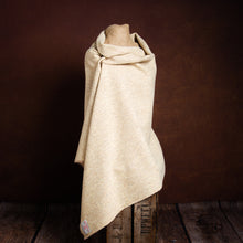 Load image into Gallery viewer, Harris Tweed Fabric 105