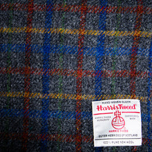 Load image into Gallery viewer, Harris Tweed Fabric 108