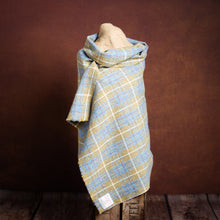 Load image into Gallery viewer, Harris Tweed Fabric 11