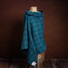 Load image into Gallery viewer, Harris Tweed Fabric 112
