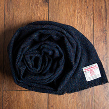 Load image into Gallery viewer, Harris Tweed Fabric 114