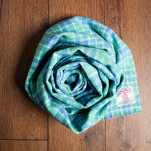 Load image into Gallery viewer, Harris Tweed Fabric 116