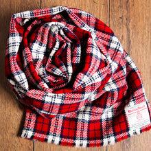 Load image into Gallery viewer, Harris Tweed Fabric 12