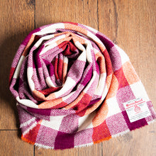 Load image into Gallery viewer, Harris Tweed Fabric 18