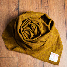 Load image into Gallery viewer, Harris Tweed Fabric 25