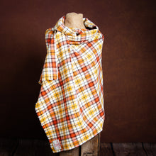 Load image into Gallery viewer, Harris Tweed Fabric 30