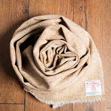 Load image into Gallery viewer, Harris Tweed Fabric 32