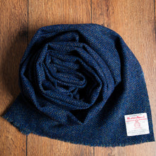 Load image into Gallery viewer, Harris Tweed Fabric 33