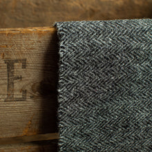 Load image into Gallery viewer, Harris Tweed Fabric 012