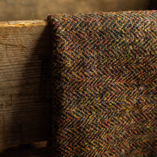 Load image into Gallery viewer, Harris Tweed Fabric 013