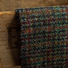 Load image into Gallery viewer, Harris Tweed Fabric 020