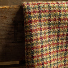 Load image into Gallery viewer, Harris Tweed Fabric 021