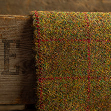 Load image into Gallery viewer, Harris Tweed Fabric 026