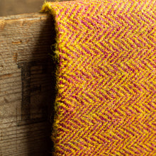 Load image into Gallery viewer, Harris Tweed Fabric 030