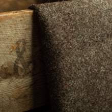 Load image into Gallery viewer, Harris Tweed Fabric 042