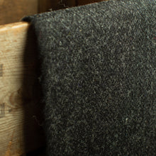 Load image into Gallery viewer, Harris Tweed Fabric 049