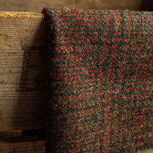 Load image into Gallery viewer, Harris Tweed Fabric 066