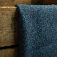 Load image into Gallery viewer, Harris Tweed Fabric 074