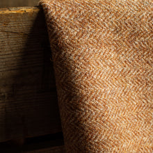 Load image into Gallery viewer, Harris Tweed Fabric 079