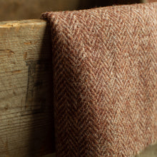 Load image into Gallery viewer, Harris Tweed Fabric 080