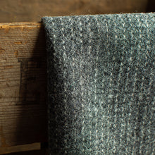 Load image into Gallery viewer, Harris Tweed Fabric 084