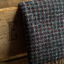 Load image into Gallery viewer, Harris Tweed Fabric 099