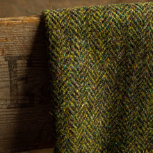 Load image into Gallery viewer, Harris Tweed Fabric 0101