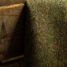 Load image into Gallery viewer, Harris Tweed Fabric 0102
