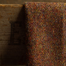 Load image into Gallery viewer, Harris Tweed Fabric 0109