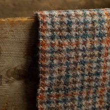 Load image into Gallery viewer, Harris Tweed Fabric 0117