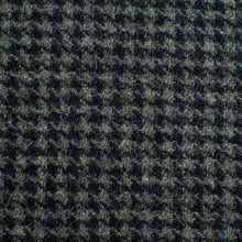 Load image into Gallery viewer, Harris Tweed Fabric 077
