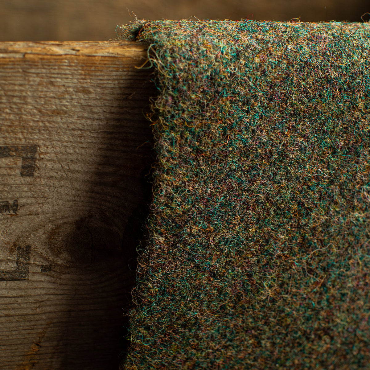 Harris Tweed Fabric 094 – Harris tweed Carloway Mill