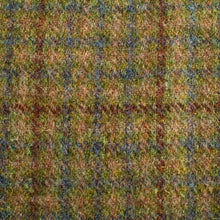Load image into Gallery viewer, Harris Tweed Fabric 0111
